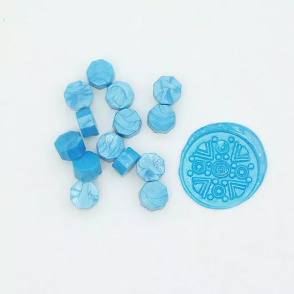 Wax Pellets Pearly Blue DIY & Cie